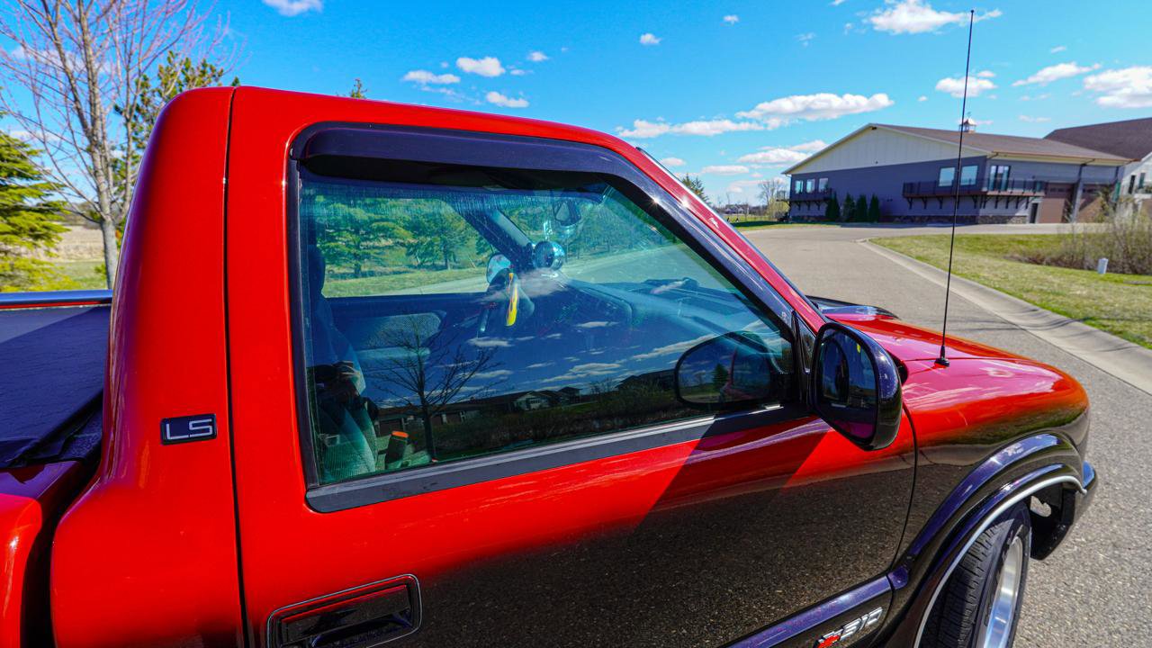 Used 1997 Chevrolet S10 Pickup LS w/ Preferred Equipment Group RWD image 24