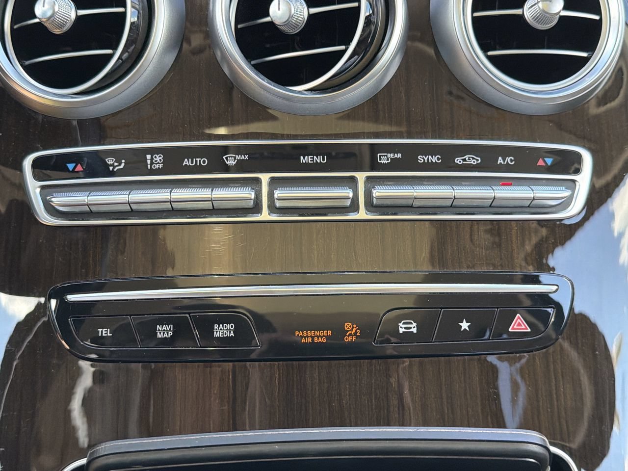 Used 2021 Mercedes-Benz GLC 300 image 24