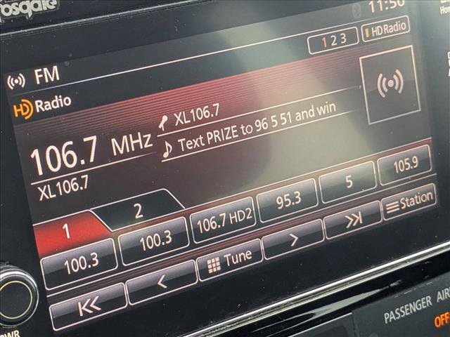 Used 2018 Mitsubishi Outlander SEL image 13