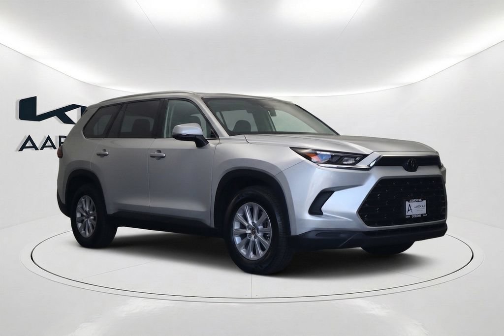 Used 2024 Toyota Grand Highlander AWD Hybrid image 3