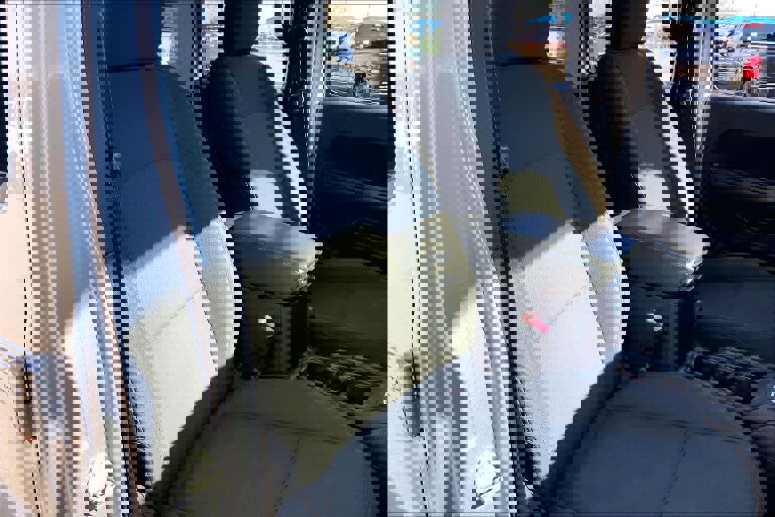 Used 2018 Jeep Wrangler Unlimited Sport S image 9