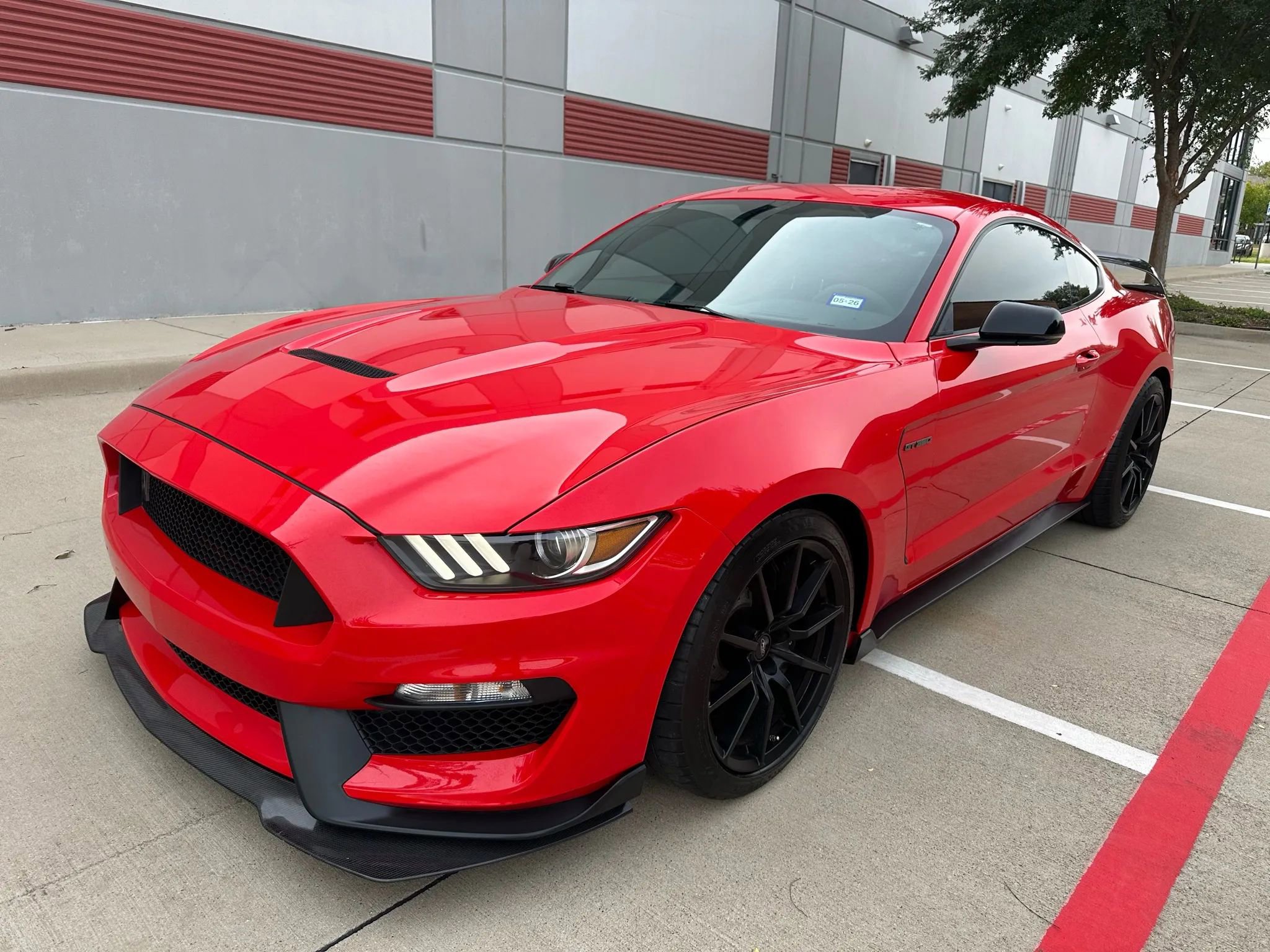 Used 2016 Ford Mustang Shelby GT350 w/ Technology Package image 1