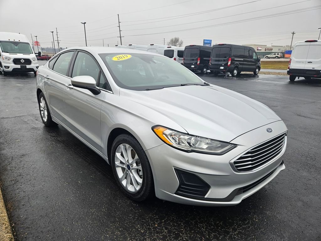 Used 2019 Ford Fusion SE image 5