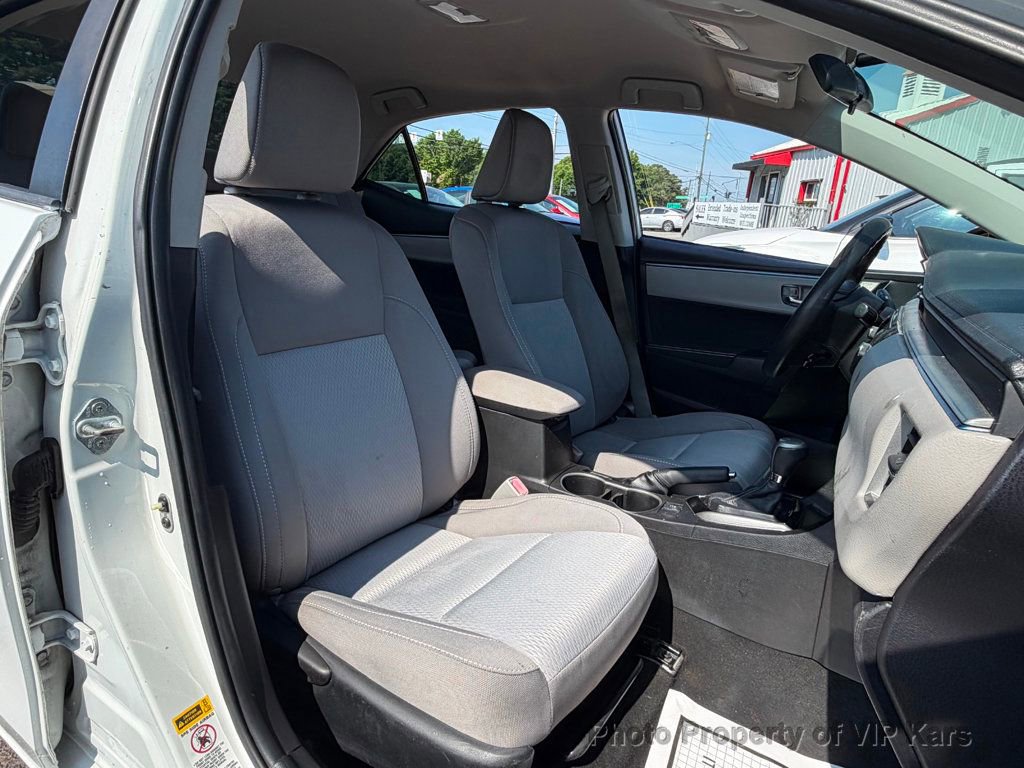 Used 2016 Toyota Corolla LE FWD image 19