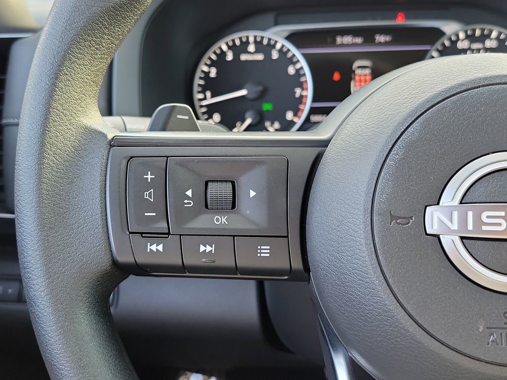 Certified 2025 Nissan Pathfinder S image 5