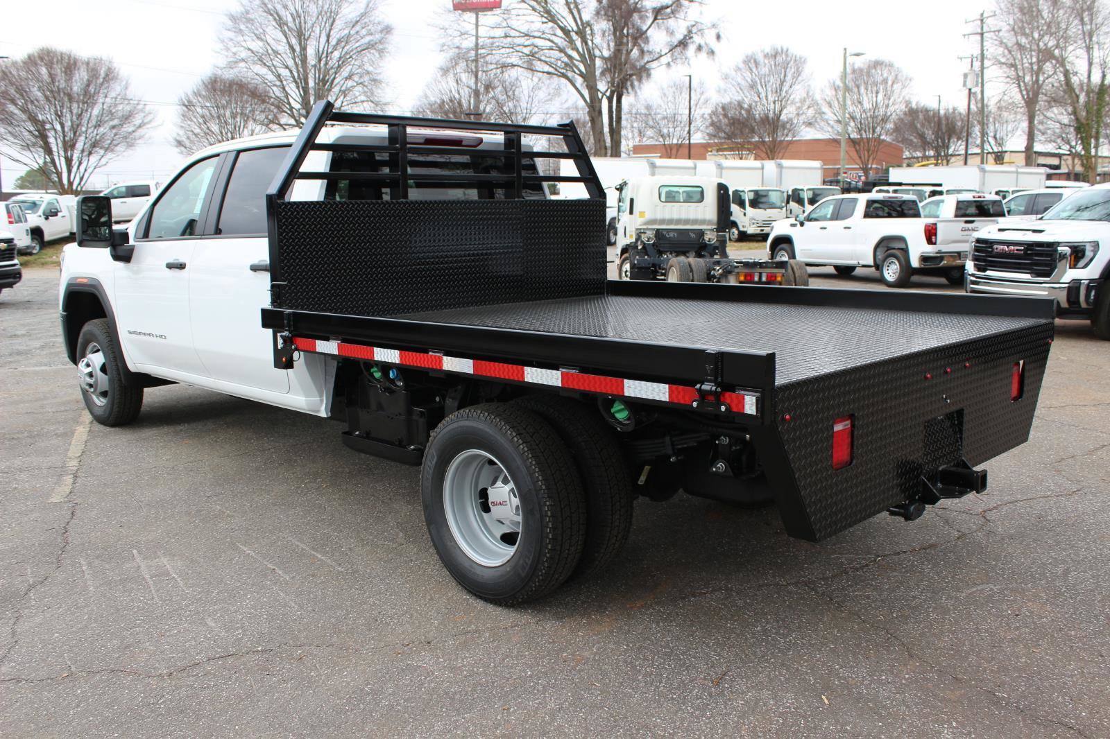 New 2026 GMC Sierra 3500 Pro w/ Convenience Package image 3