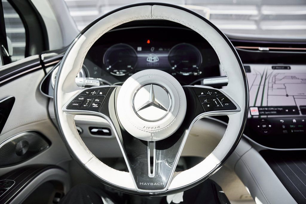 Used 2025 Mercedes-Benz Maybach EQS 680 4MATIC image 68