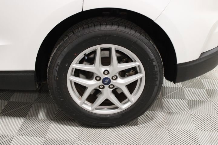 Used 2022 Ford Edge SEL image 44