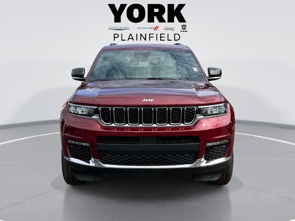 Used 2025 Jeep Grand Cherokee L Limited AWD/4WD image 2
