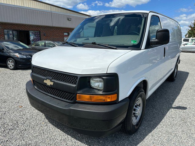 Used 2017 Chevrolet Express 2500 RWD image 3