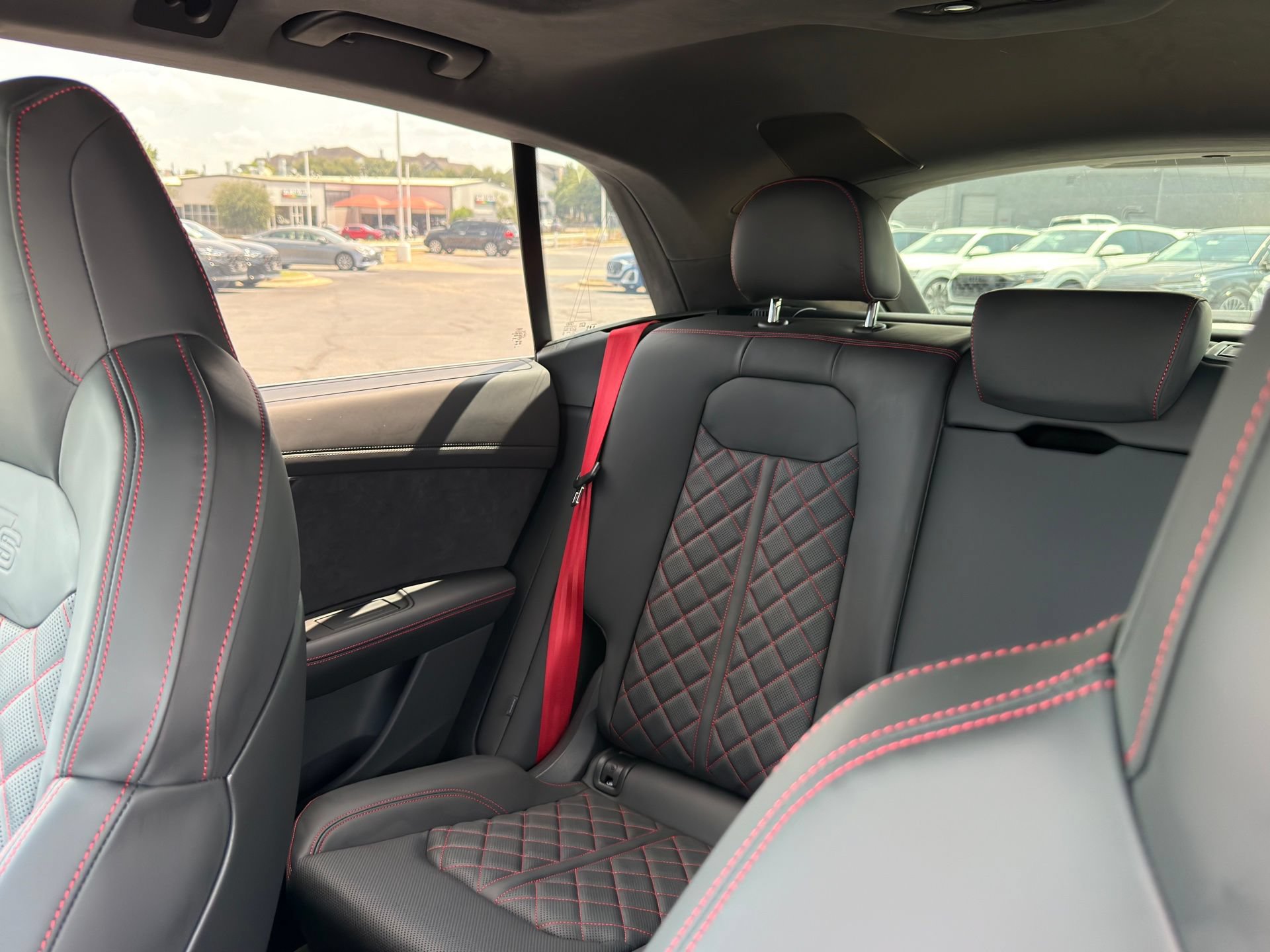 New 2026 Audi SQ8 Prestige AWD/4WD image 11