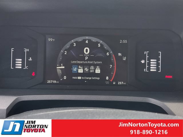 Used 2025 Toyota 4Runner SR5 AWD/4WD image 16