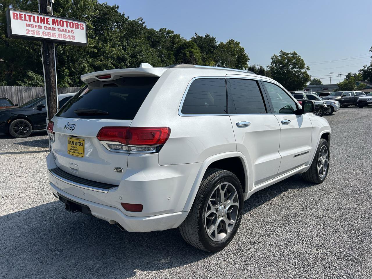 Used 2020 Jeep Grand Cherokee Overland AWD/4WD image 2