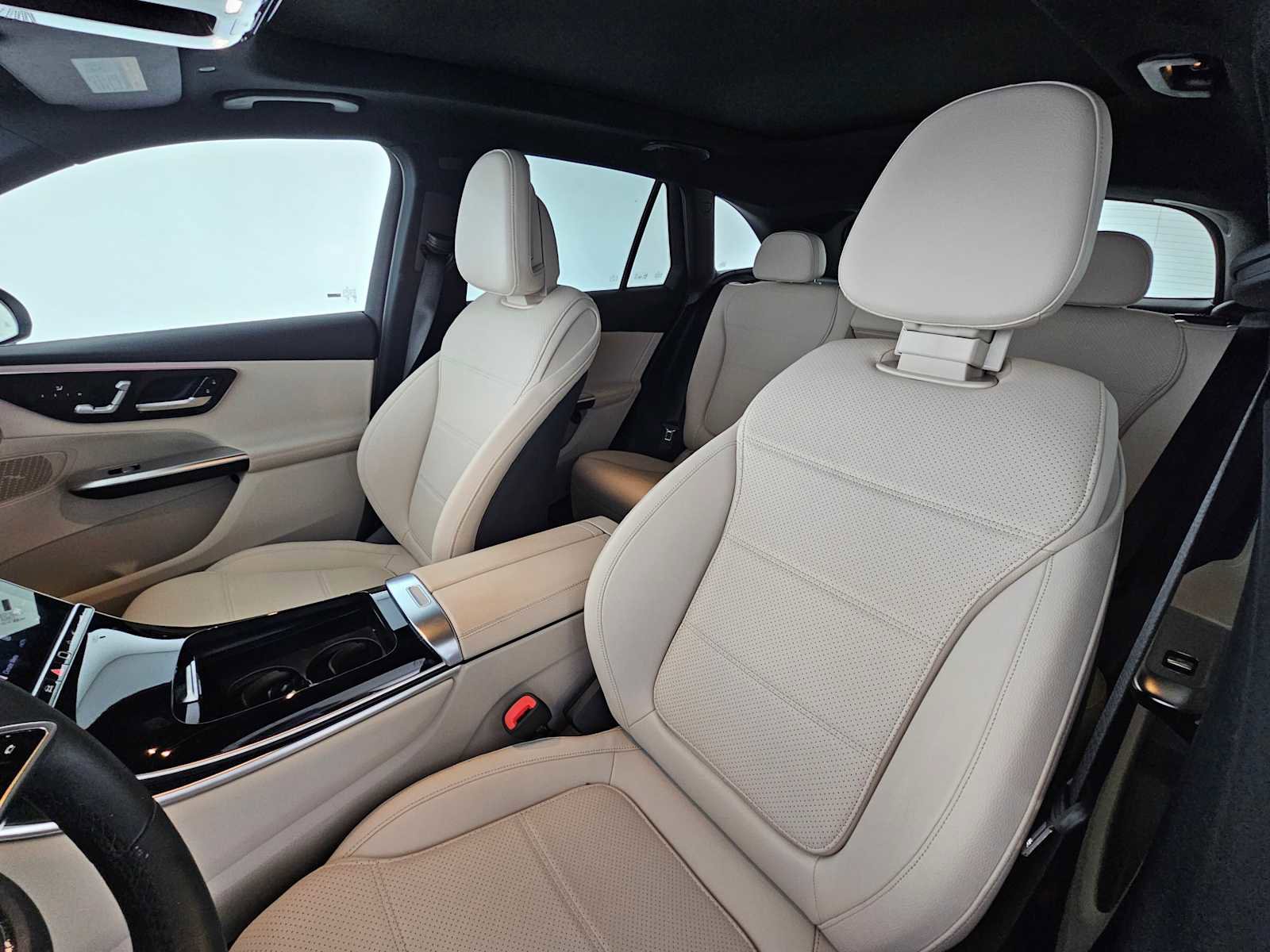 Used 2026 Mercedes-Benz GLC 300 image 21