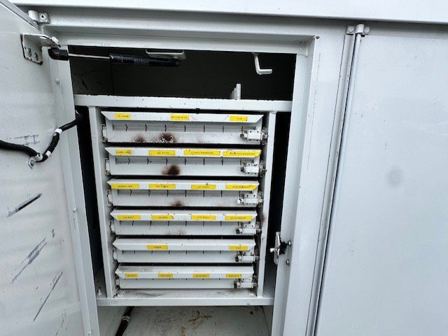 Used 2009 Ford F550 2WD Regular Cab Super Duty image 11