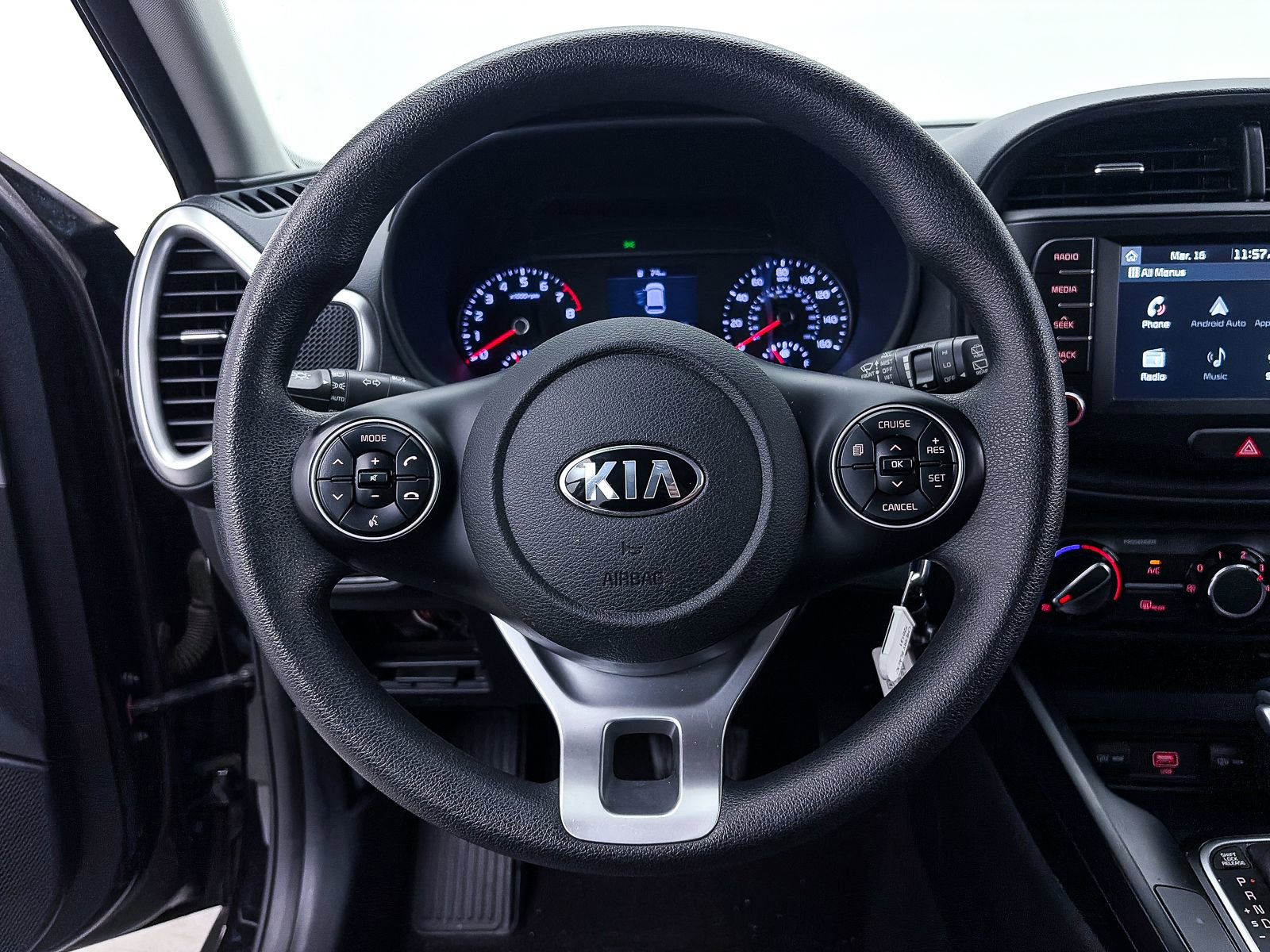 Used 2020 Kia Soul LX image 25
