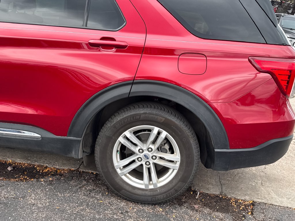 Certified 2020 Ford Explorer XLT RWD image 33