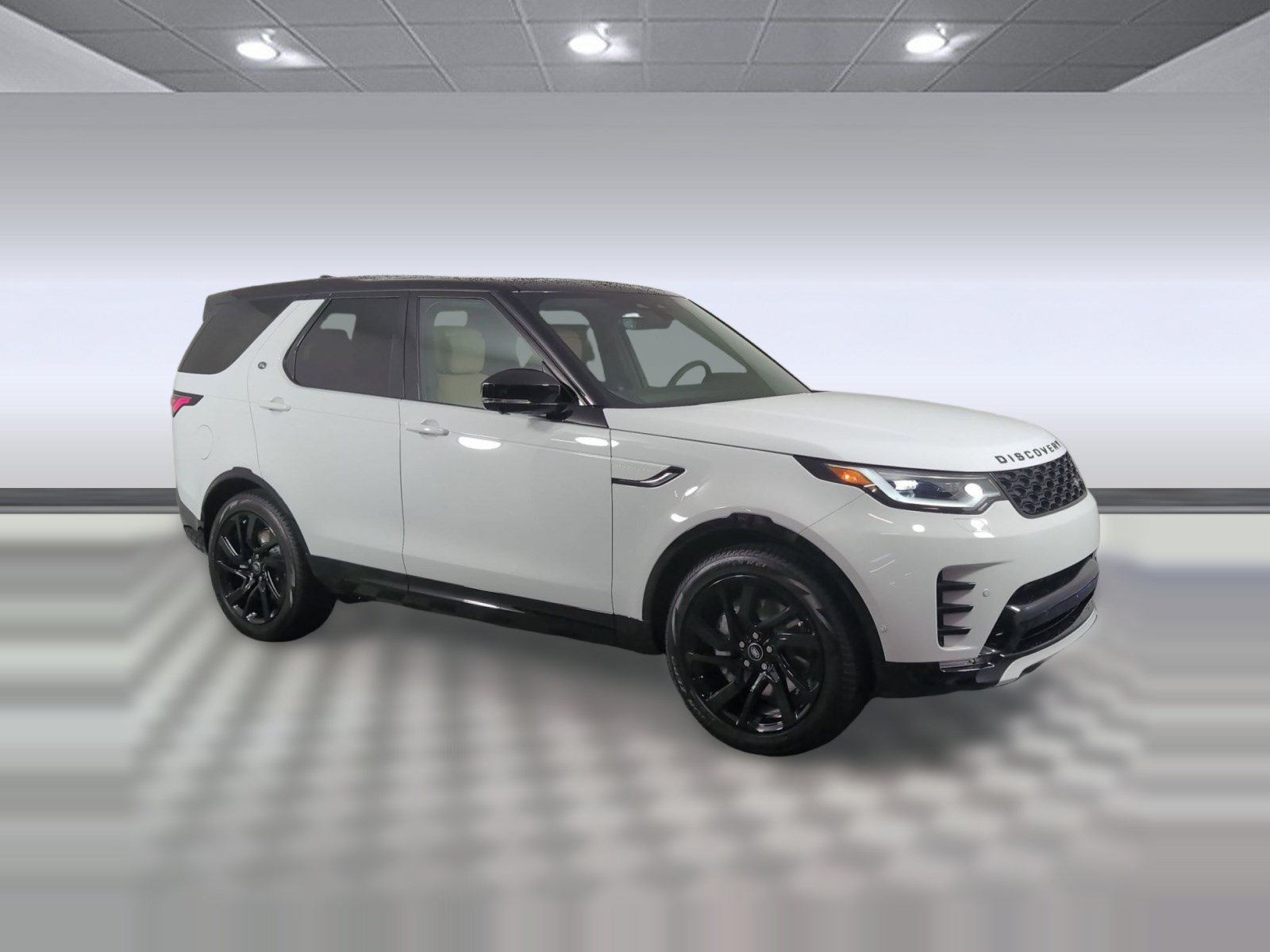 Certified 2025 Land Rover Discovery Dynamic SE AWD/4WD image 6