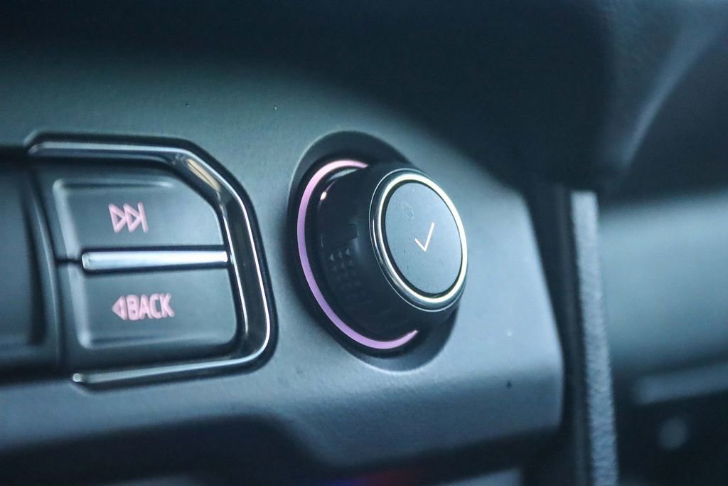 Certified 2022 Chevrolet Suburban LS image 31