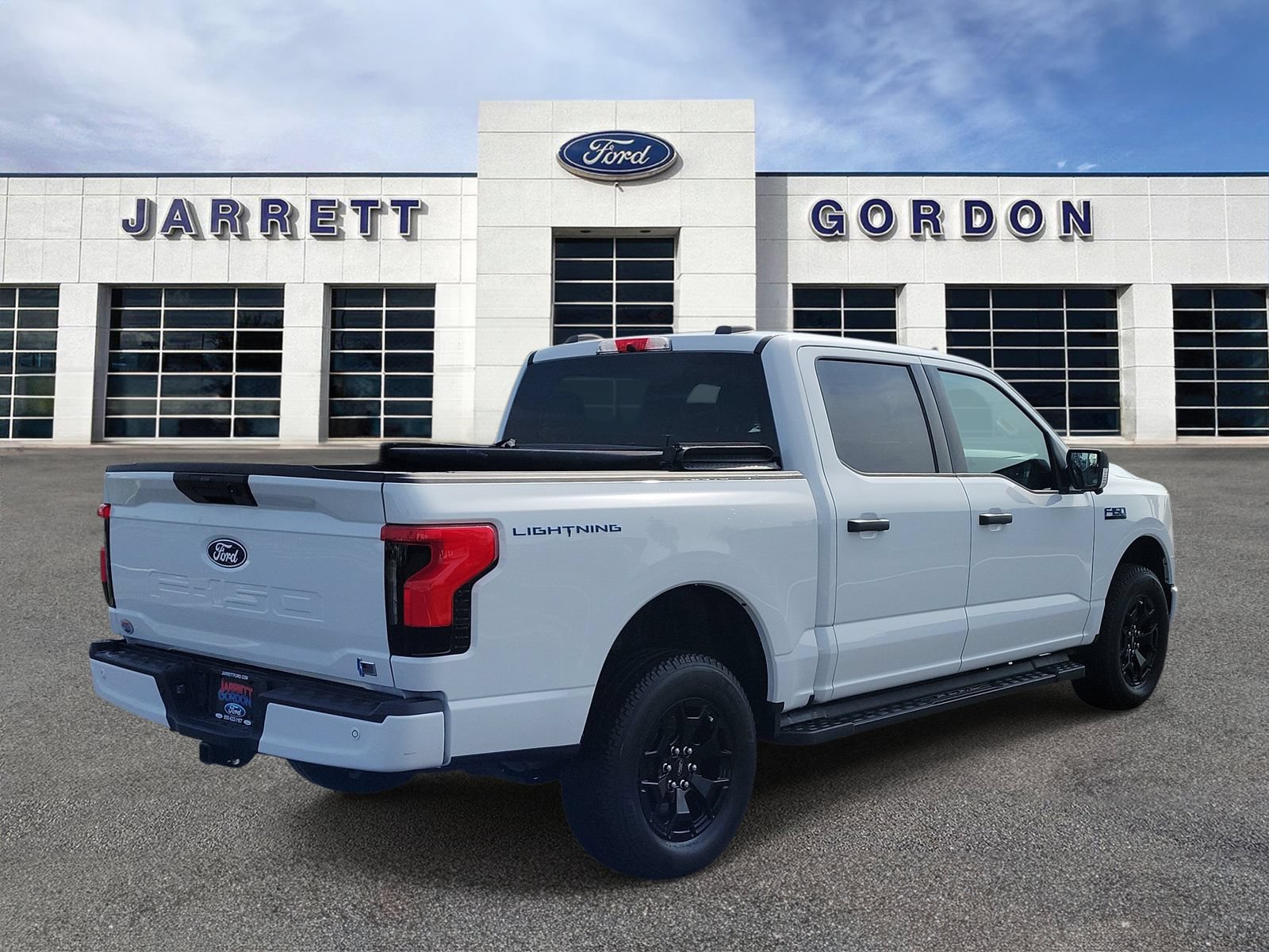 Certified 2025 Ford F150 Lightning XLT AWD/4WD image 4