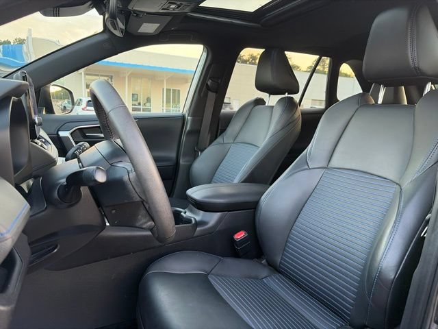 Used 2024 Toyota RAV4 XSE AWD/4WD image 19