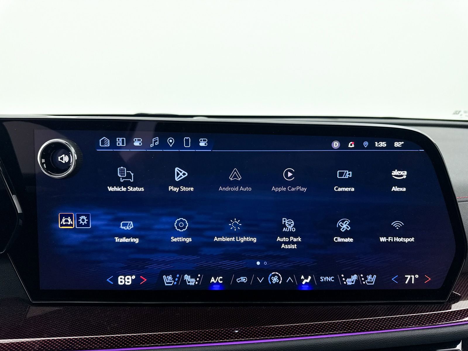 Used 2024 Chevrolet Traverse RS w/ LPO, Floor Liner Package image 25