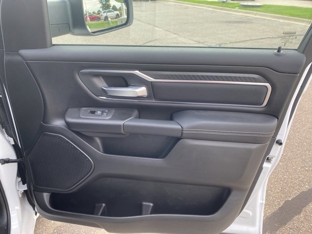 New 2026 RAM 1500 4x4 Crew Cab image 38