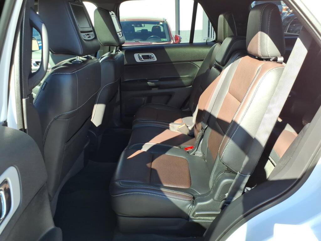 Used 2015 Ford Explorer Sport w/ Equipment Group 401A AWD/4WD image 11