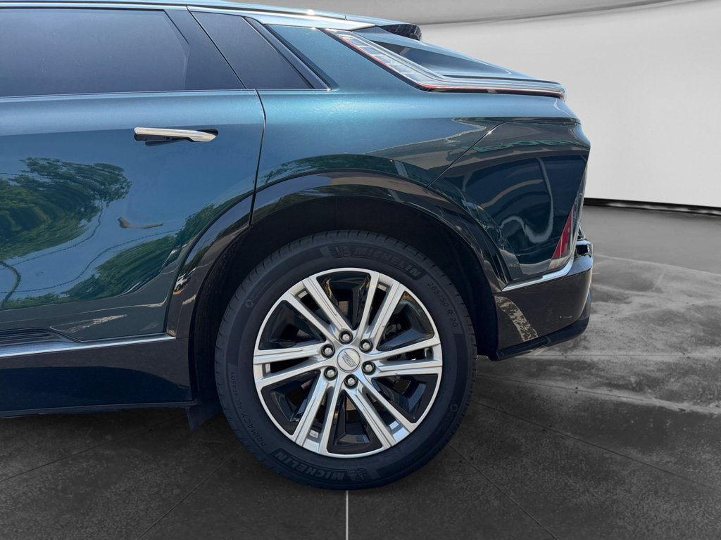 Used 2024 Cadillac Lyriq Tech w/ Driver Assist Package AWD/4WD image 20