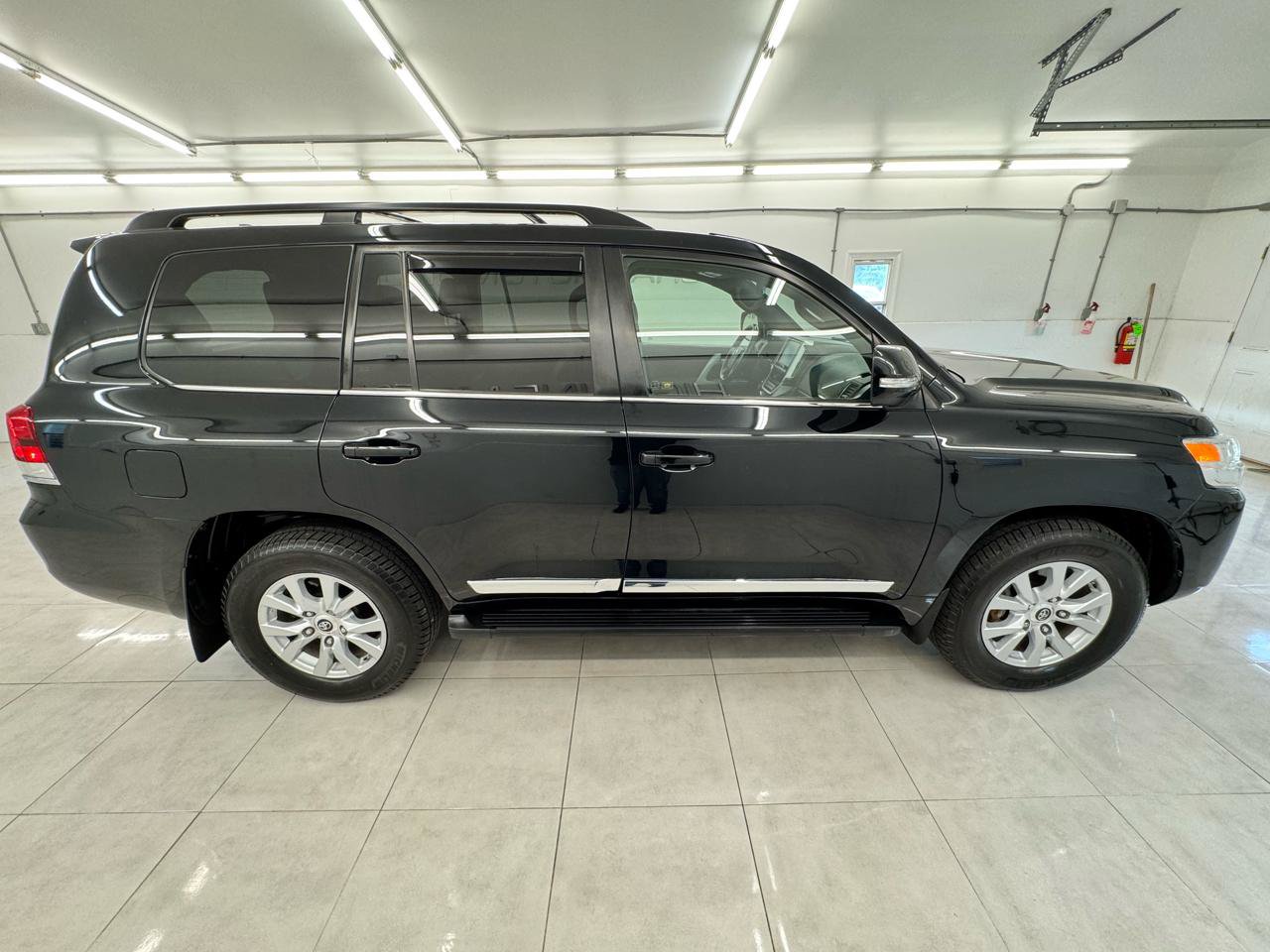 Used 2021 Toyota Land Cruiser AWD/4WD image 4