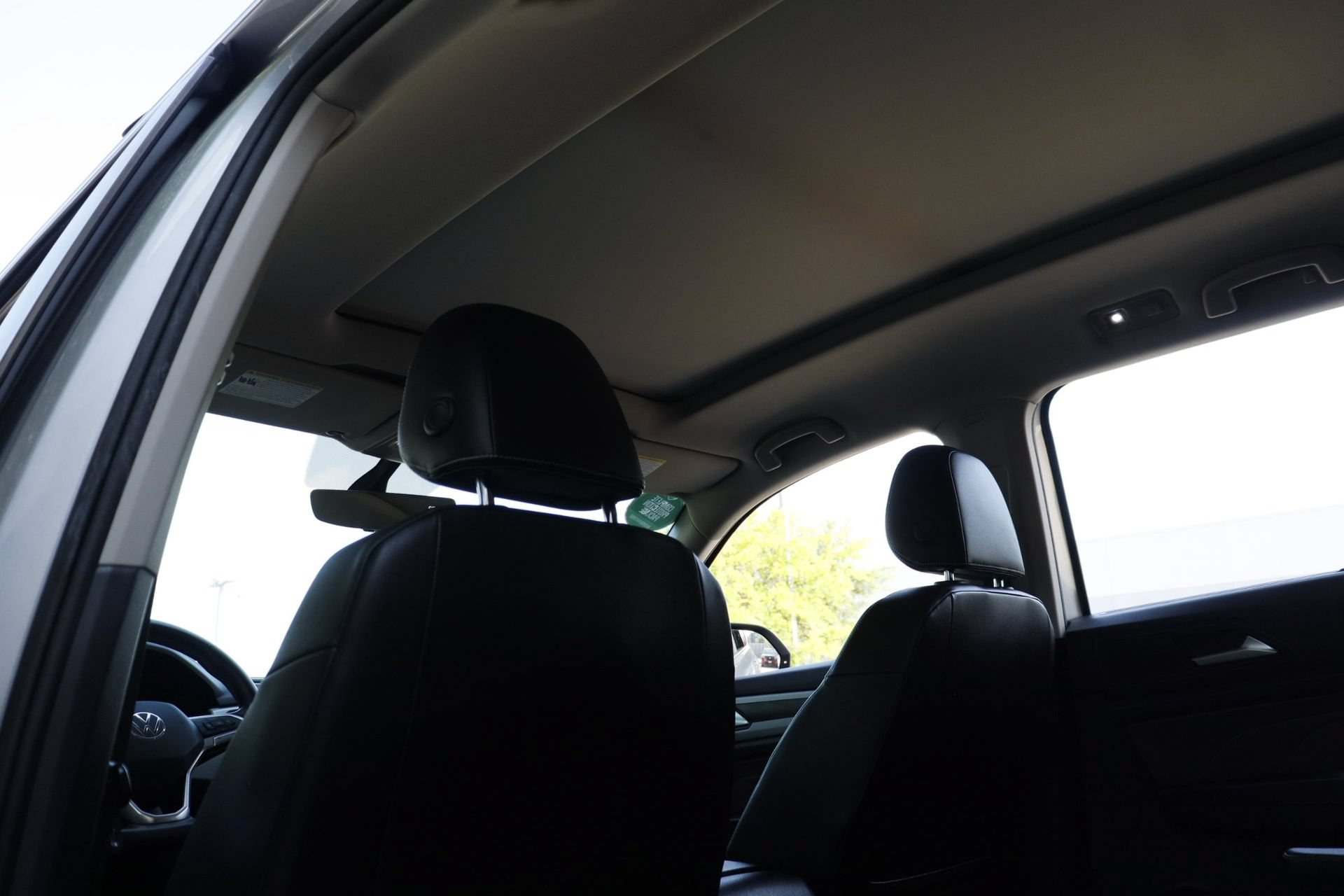 Used 2021 Volkswagen Atlas SE w/ Panoramic Sunroof Package FWD image 26