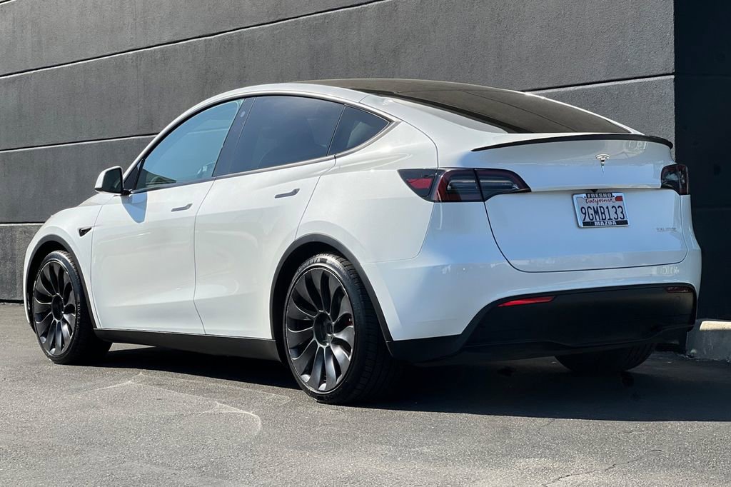 Used 2023 Tesla Model Y Performance image 8