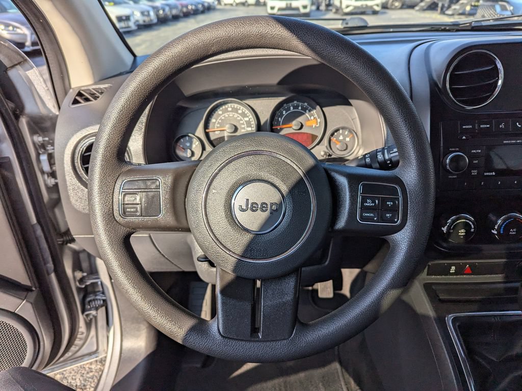 Used 2017 Jeep Compass Sport w/ Power Value Group AWD/4WD image 13