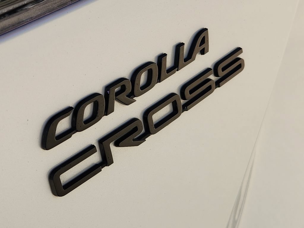Used 2024 Toyota Corolla Cross AWD Hybrid w/ Convenience Package image 10
