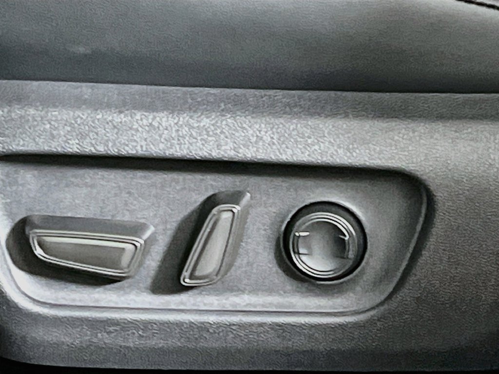 New 2026 Toyota RAV4 Limited AWD/4WD image 13