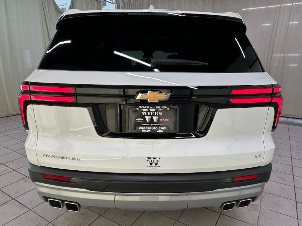 Used 2024 Chevrolet Traverse LT w/ LPO, Floor Liner Package FWD image 6