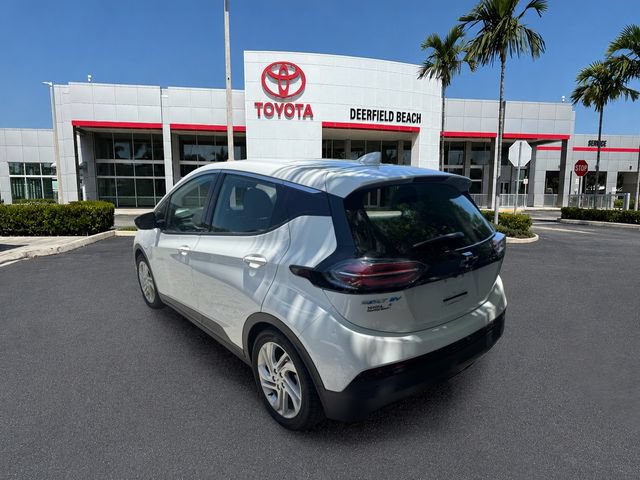 Used 2023 Chevrolet Bolt LT w/ Driver Confidence Package FWD image 5