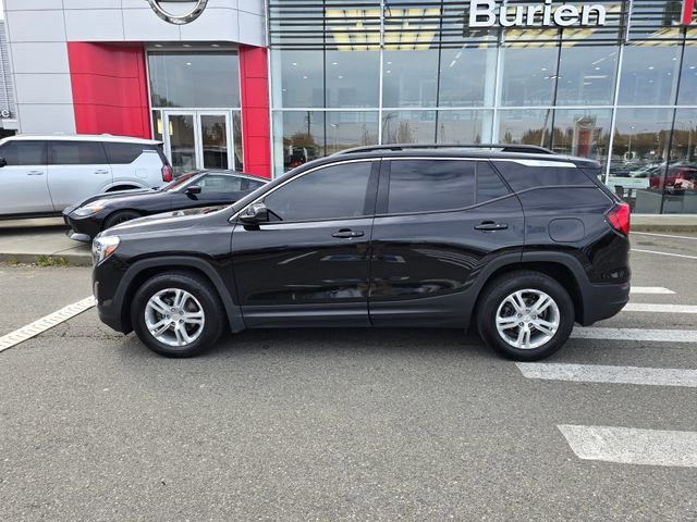 Used 2020 GMC Terrain SLE w/ Driver Convenience Package image 3