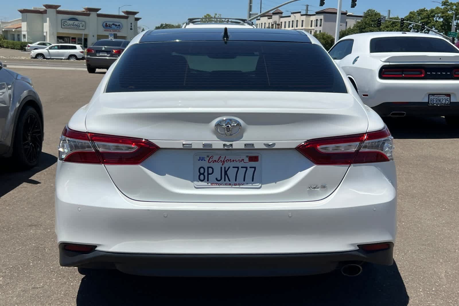 Used 2020 Toyota Camry XLE w/ Driver Assist Package FWD image 5