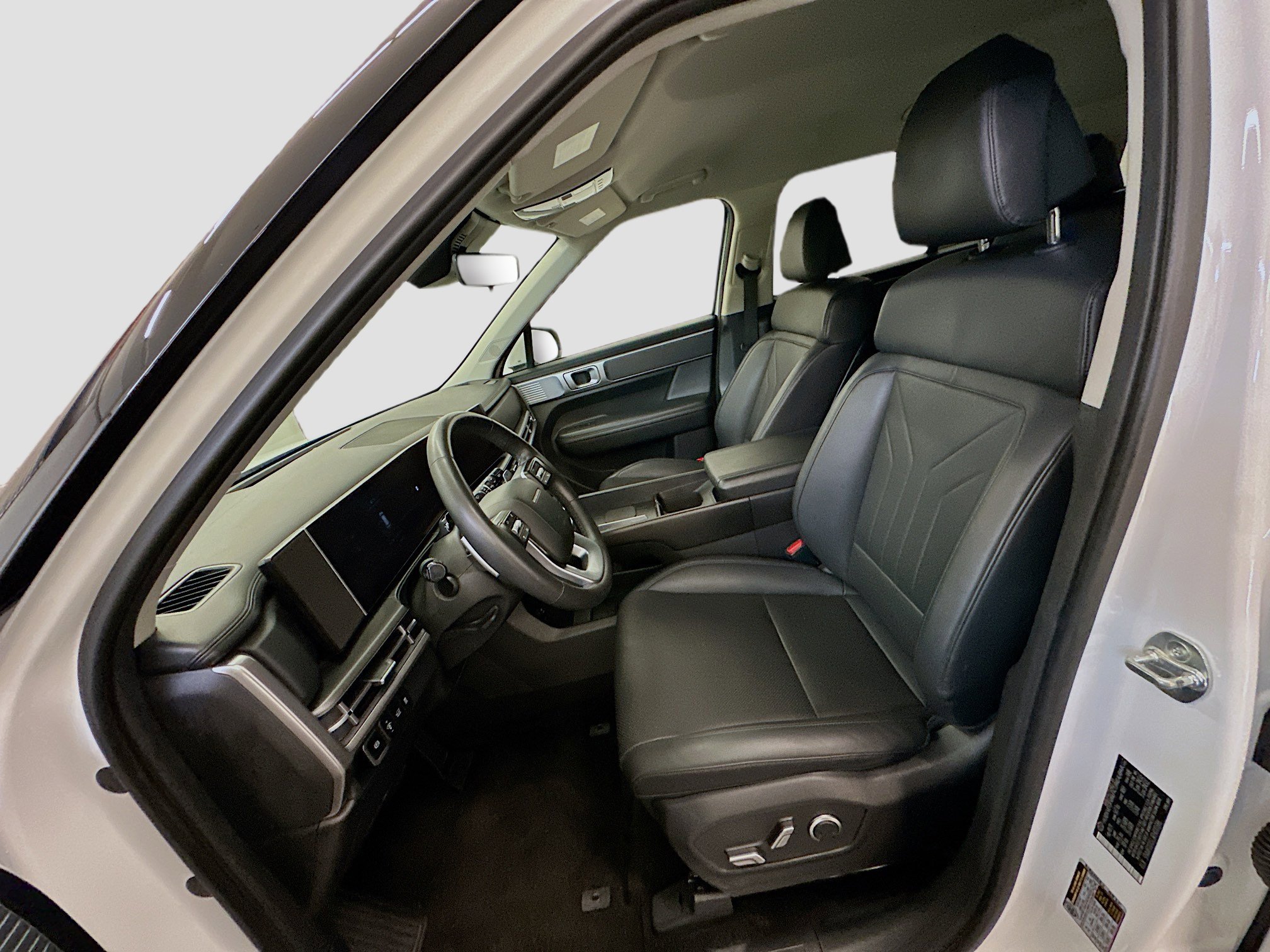 Used 2024 Hyundai Santa Fe SEL image 13