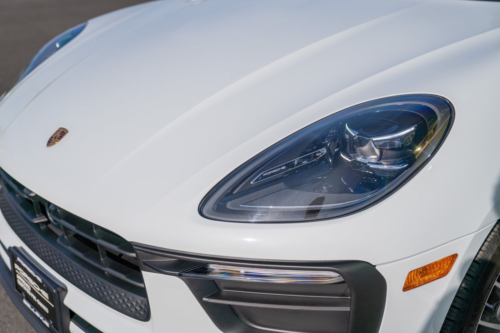 Certified 2026 Porsche Macan AWD/4WD image 30