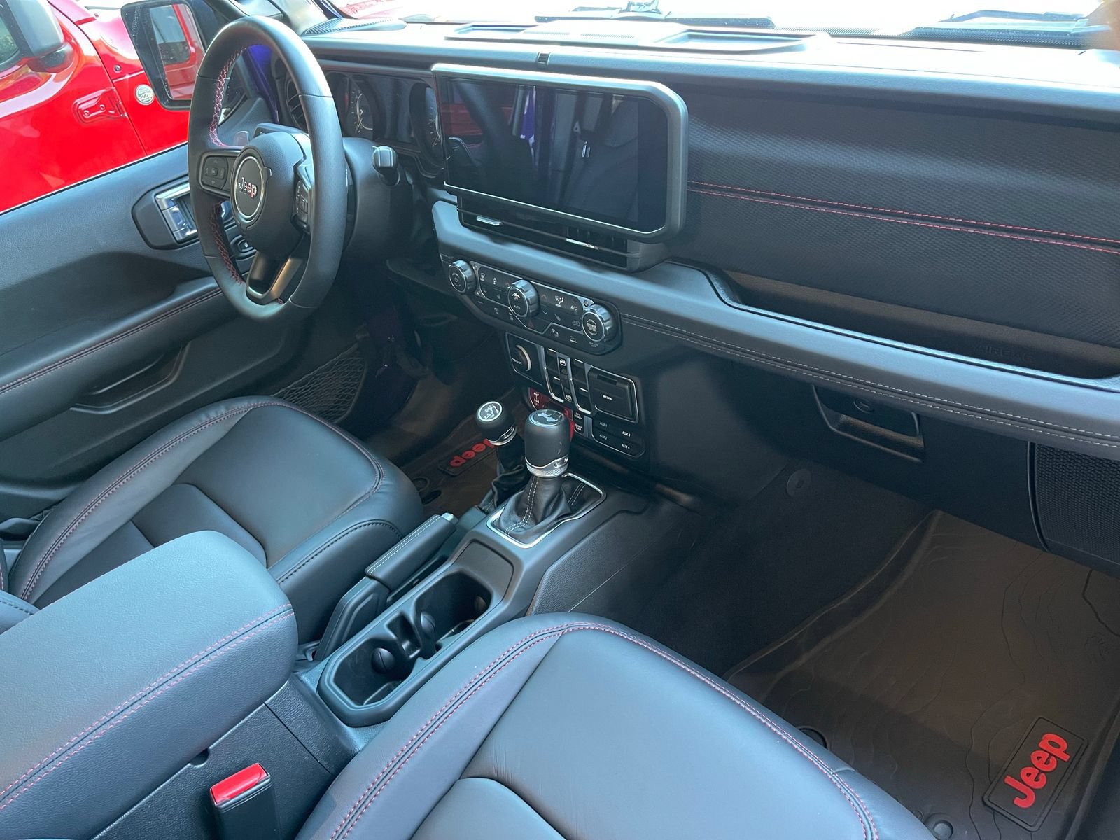 Used 2026 Jeep Wrangler Unlimited Rubicon 392 w/ Quick Order Package 27X Moab AWD/4WD image 11