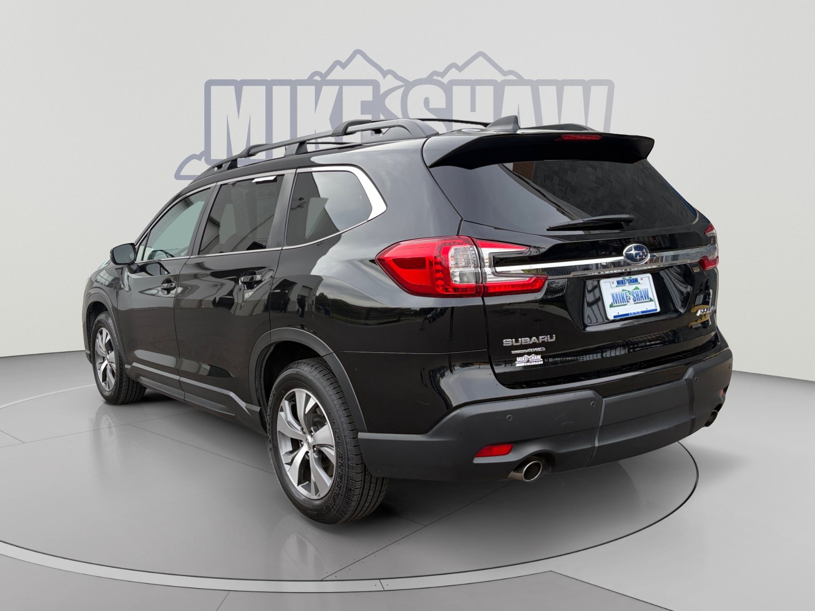 Used 2023 Subaru Ascent Premium w/ Convenience Package AWD/4WD image 3
