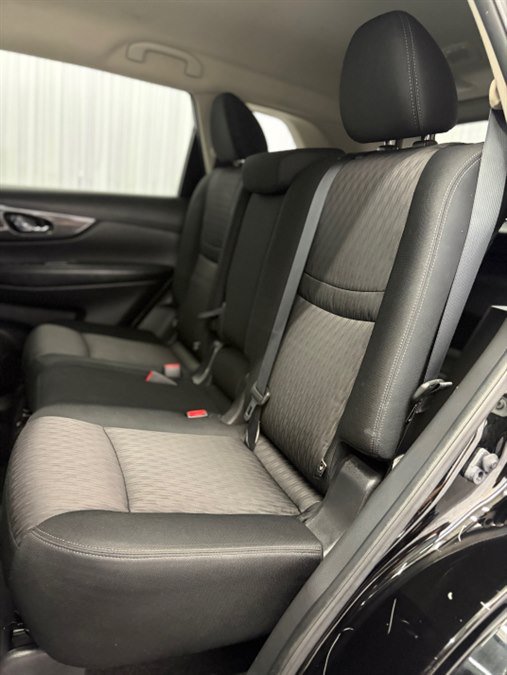Used 2018 Nissan Rogue SV w/ Premium Package AWD/4WD image 14