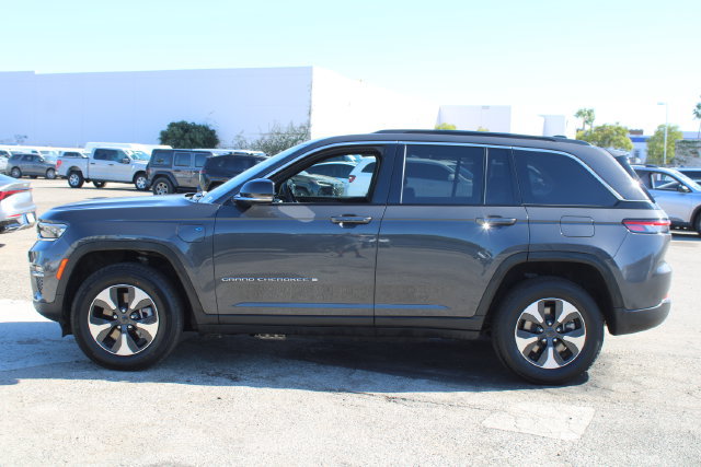 Used 2024 Jeep Grand Cherokee Limited 4xe AWD/4WD image 7