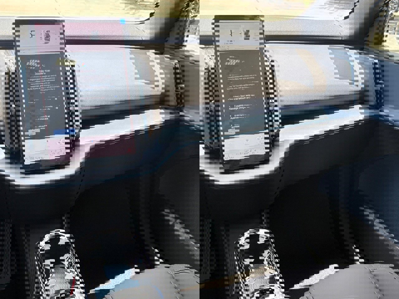 New 2025 Volvo EX30 Plus w/ Protection Package Premier image 11