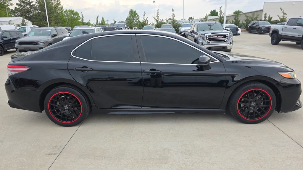 Used 2019 Toyota Camry SE image 6