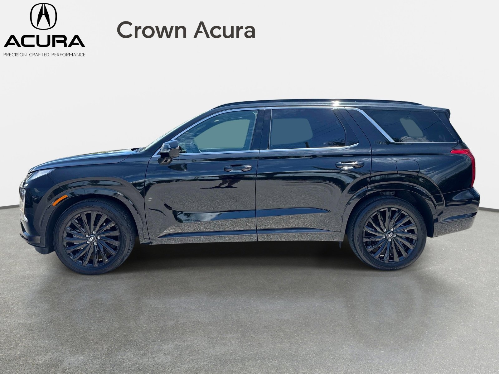Used 2024 Hyundai Palisade Calligraphy AWD/4WD image 2