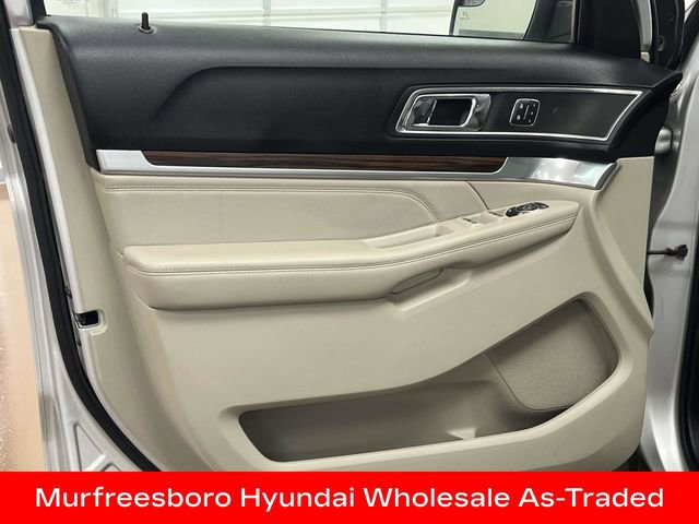 Used 2018 Ford Explorer Limited image 17