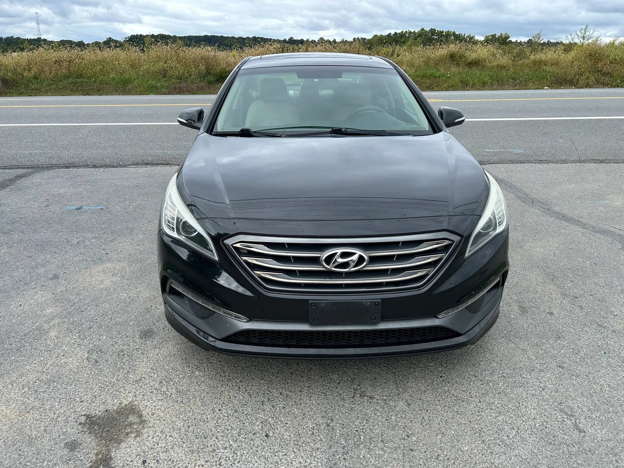 Used 2017 Hyundai Sonata Limited w/ Tech Package 03 FWD image 5
